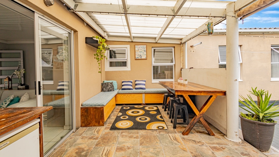 3 Bedroom Property for Sale in Westridge Western Cape